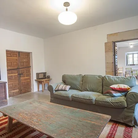 Casa Gallipoli, Un Refugio Toda La Familia * Riano de Ibio